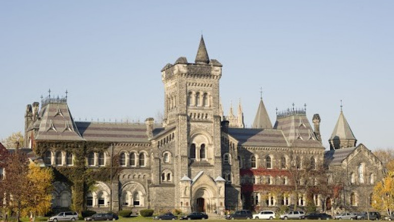 Study at university of Toronto, Ranking, courses, fees, intake, scholarship.