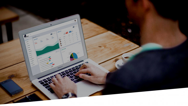 Navigating CRM Choices: Best Practices for Selecting a Free CRM System for Small Businesses