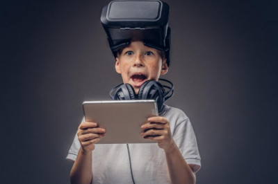 Positive and negative impact of technology on children