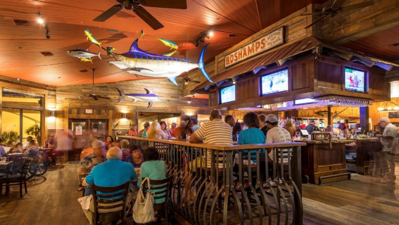 Culinary Odyssey at Destin Boardwalk Savoring Seafood Bliss at Boathouse Oyster Bar