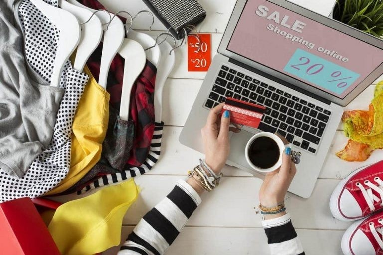 https://www.revoada.net/why-is-online-clothes-shopping-becoming-so-popular-in-uk/