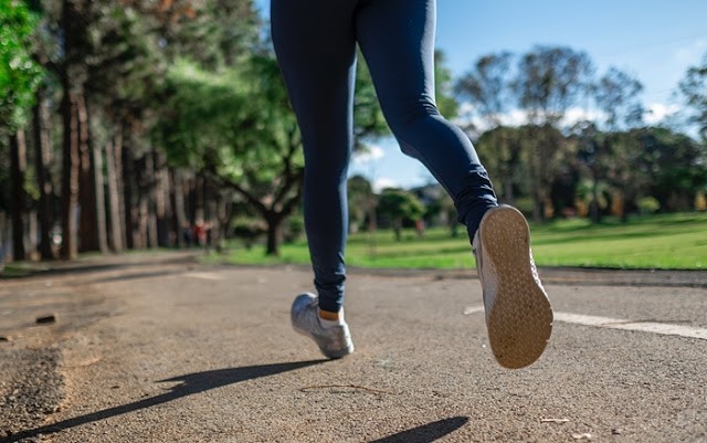 https://www.sunshinekelly.com/2020/04/best-womens-running-clothes-for-all-weather.html