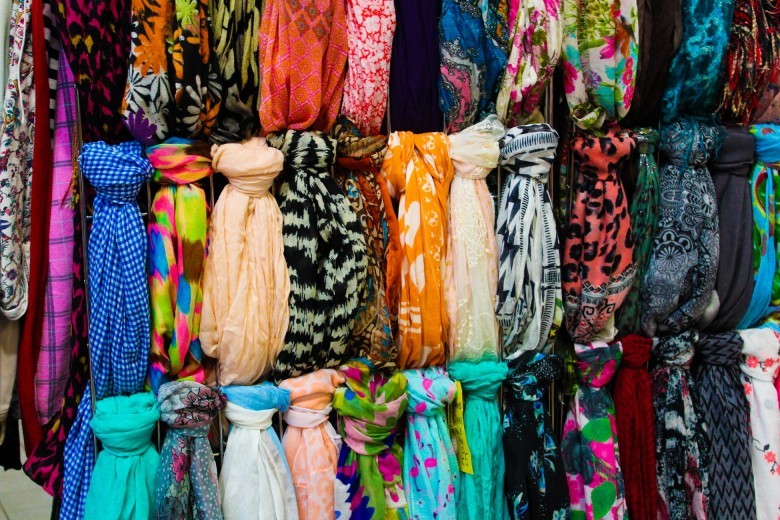 Buying Cheap Scarves UK - Jewellery Wholesale Online