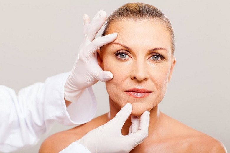 7 Tips for Skin Care in the Aging Female