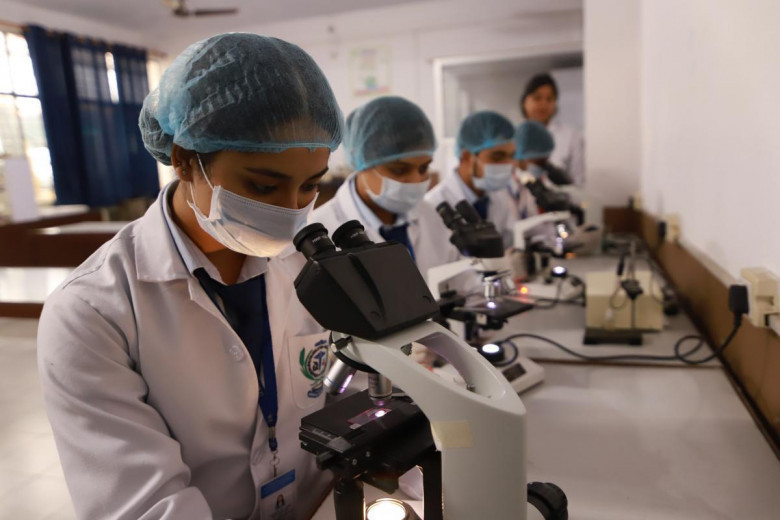 Microbiology Students at lab