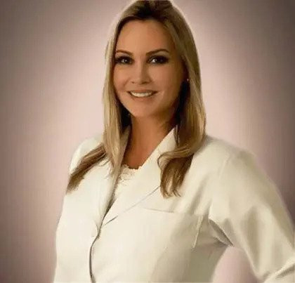 Dr. Claudia Alves Silva Machado - Al Shunnar Plastic Surgery