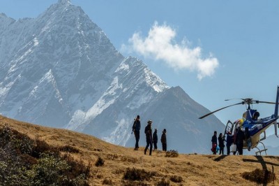 Everest Base Camp Helicopter Flight Landing Tour with Cost US950 - Everest Base Camp Helicopter Tour