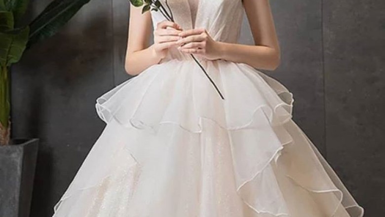  Stunning affordable wedding dresses, accessories, and shoes