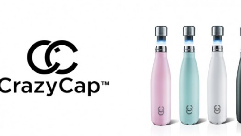 UV light water bottle that gives you purified water