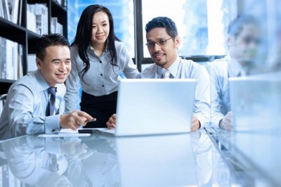 E&M Global Insurance