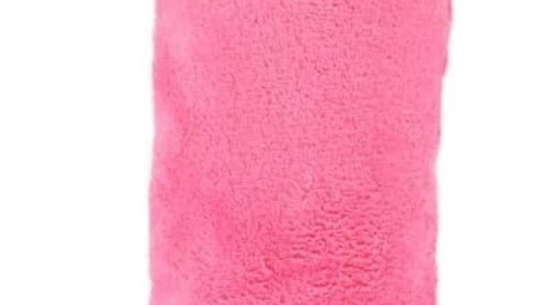 Wondering how to remove makeup properly and effectively with ease? Here are some tips