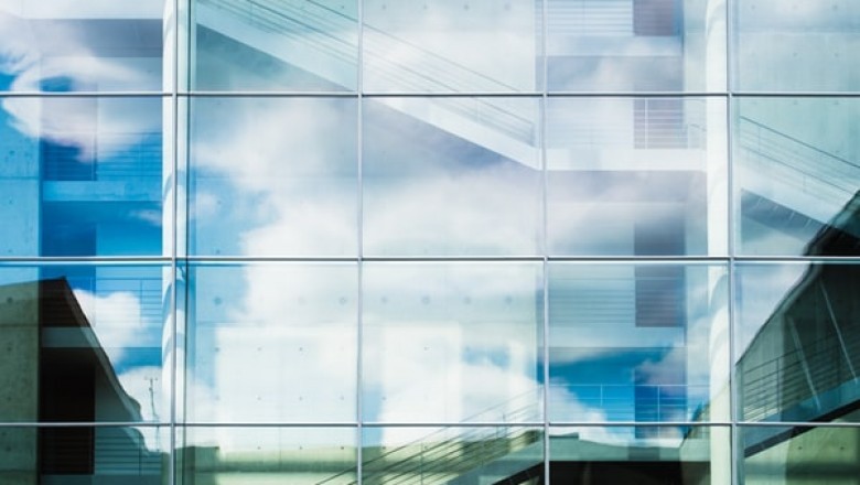 What Factors Determine the Cost of Window Glass Replacement