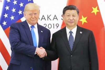 During the coronavirus outbreak, China and the United States should cooperate with each other and work together.