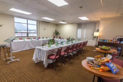 Hotels in Estes Park with Free Breakfast