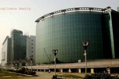 The Corenthum sector 62 Noida | 9899920199 | Office Space For Rent