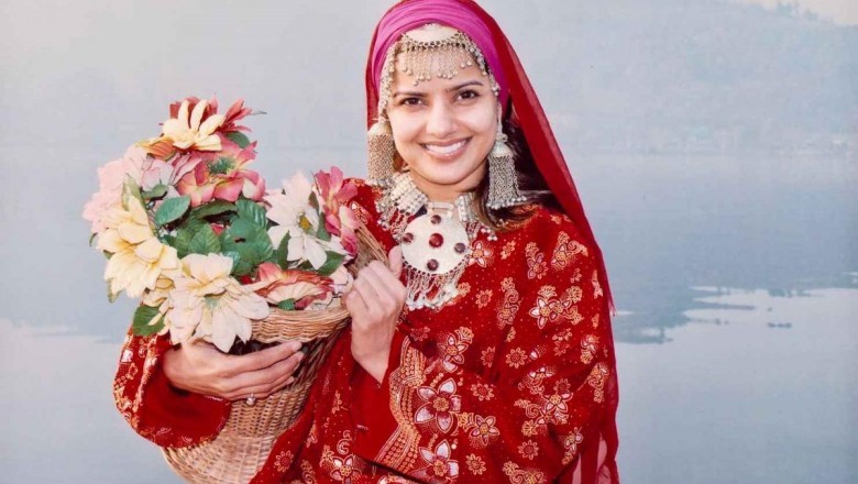 Traditional Dress of Jammu and Kashmir