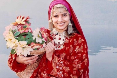Traditional Dress of Jammu and Kashmir