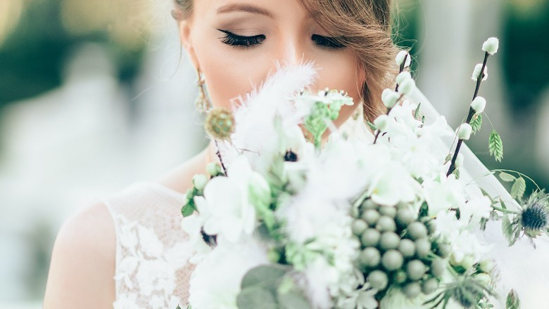 Popular Mistakes People Make When Hiring Wedding Photographers