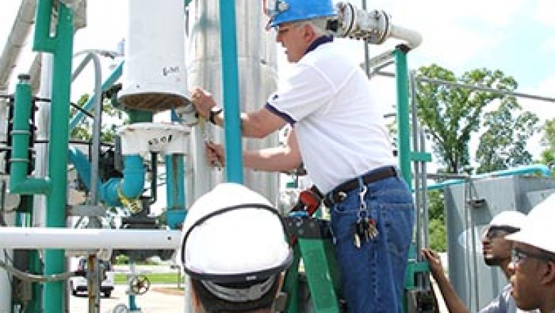 What to Expect from a Career as a Process Technician?