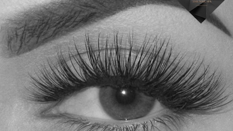 Get our beautiful eyelash extensions that lasts for weeks. Tint, 3D Lashes to Russian Lashes all at home. call for Offers on eyelash extensions in Dubai