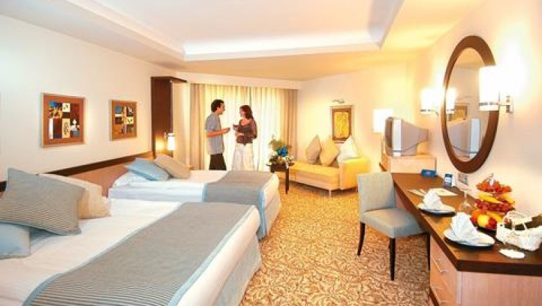 royal wings hotel