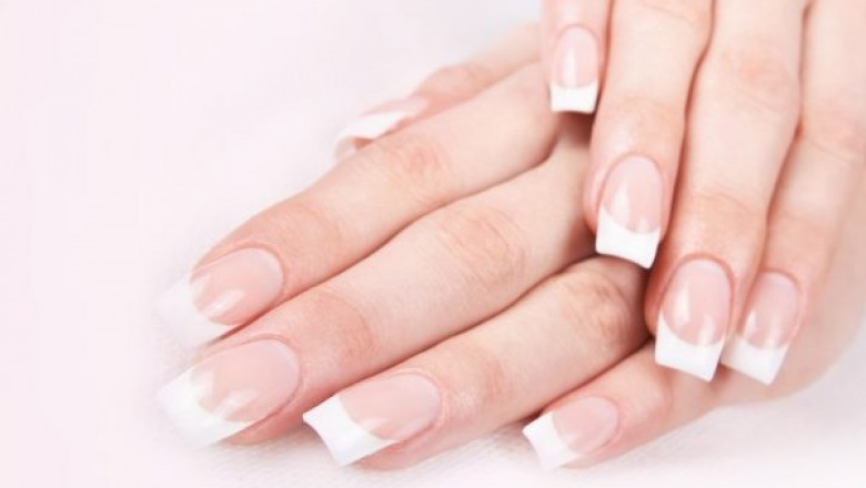 With Nboutique, keep your manicure and pedicure looking new for weeks