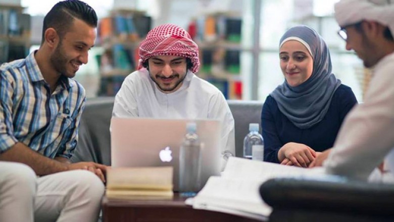 Four Reasons Why STEM Students Should Study Humanities Program in UAE