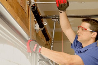 3 Important Musts For Garage Door Repairs