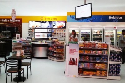 Convenience Store digital signage - Shell Oil