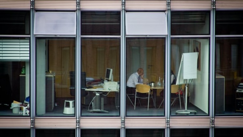 When to Contact Emergency Glass Repair Camden Specialists