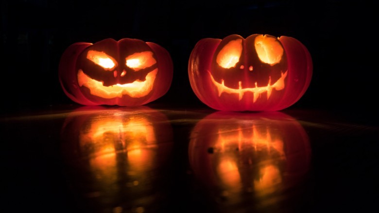 How to play with fashion accessories on Halloween