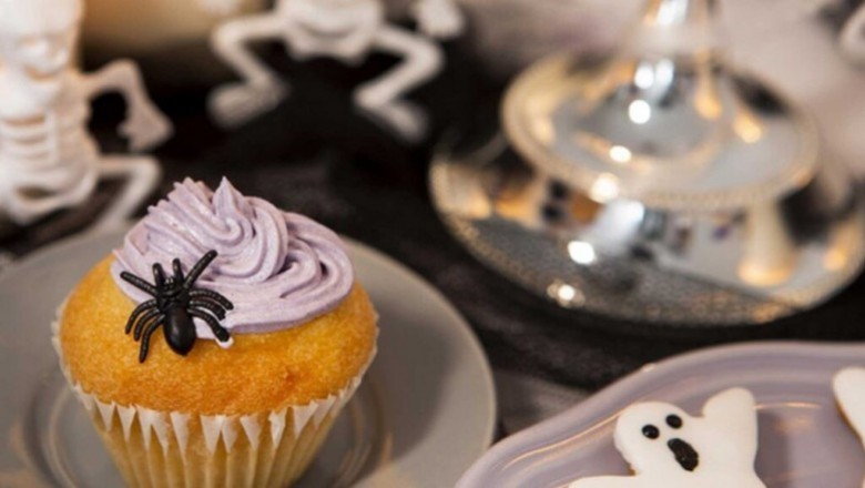 Halloween Cupcakes Treats for Social Media Marketing