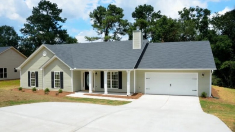 Garage Door Service – What Needs to be Checked Routinely?
