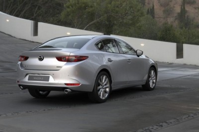 Mazda CX-30 vs. Mazda 3 - Should you swap a higher seating position for better handling?