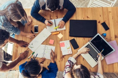 Recruiting SEO Linkbuilding Services for Increasing Sales Revenues Online