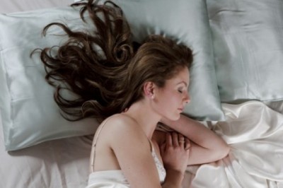 How to manage dry hair in cold weather