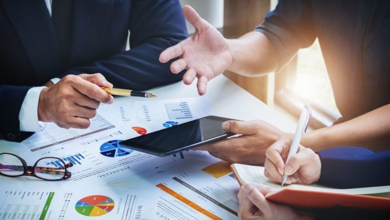 How Using an expert Accounting Service Benefits Tiny Business