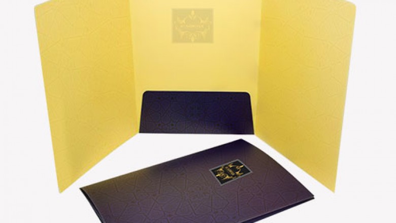 Improve your brand’s recognition with beautiful Tri Panel Folders