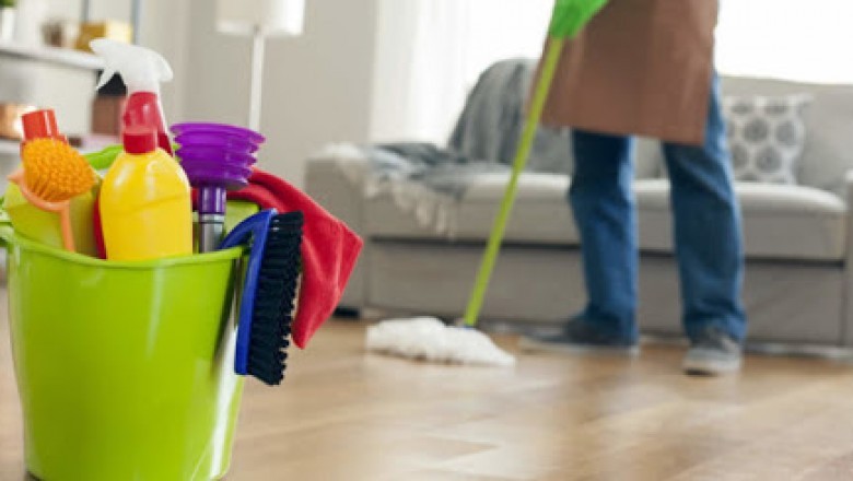 Which cleaning company provides cleaning services in Dubai?