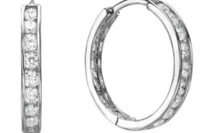 Find latest designs of earrings for women at NicheJewellery