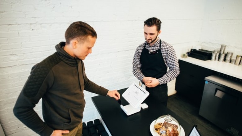 What Mistakes Can a Merchant Make When He Is Looking for The Best Merchant Services for Restaurants?