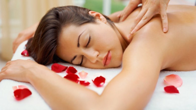 Massage Service in Paharganj 9910405111