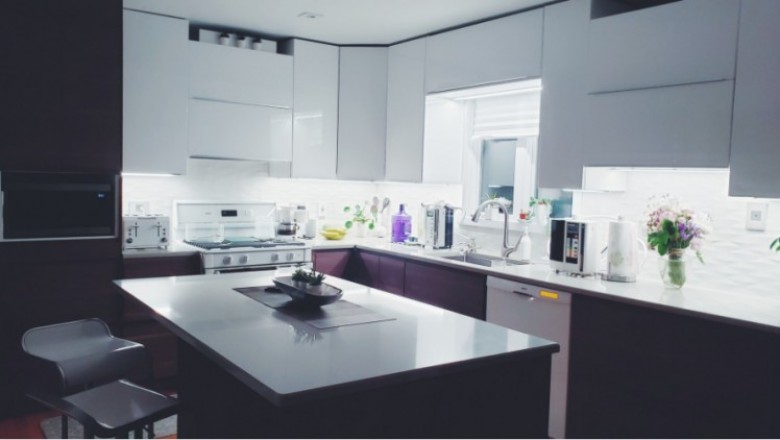 KITCHEN REMODELERS