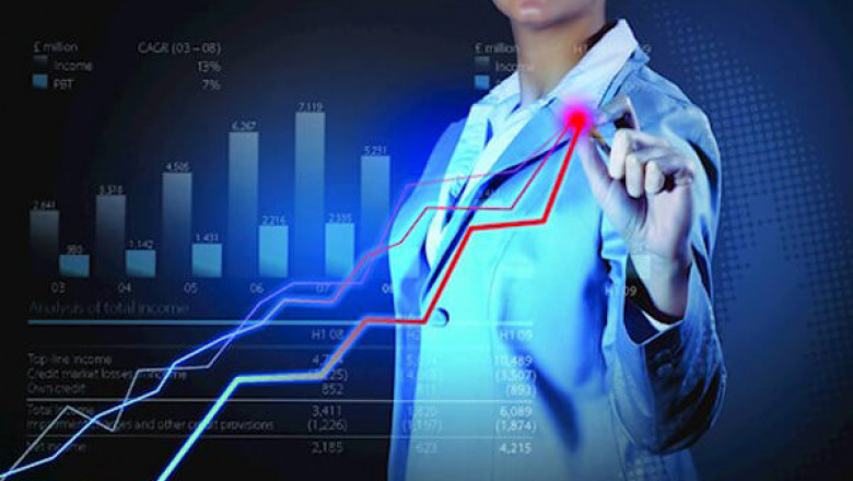 Top 4 Courses to Study to get Government Jobs Easily