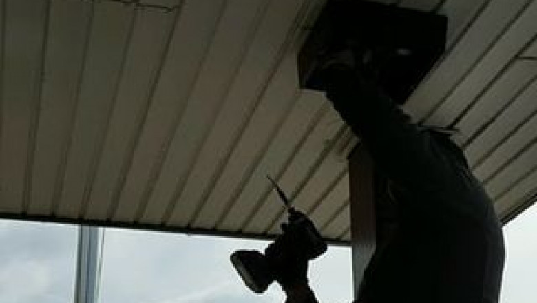 Aspects to consider When Hiring Electrical Contractors