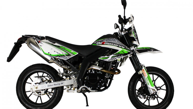 Get a professional motorcycle fork seal replacement service in the UK