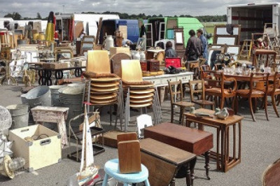 The Furniture Market was worth US$445.628 billion in the year 2019