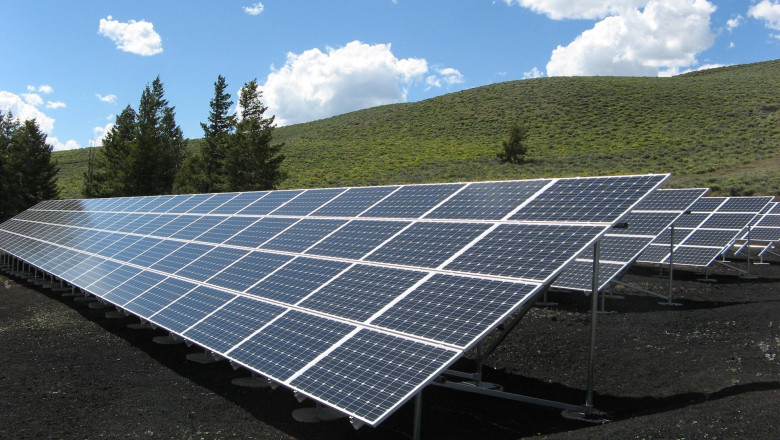 One Sun One World One Grid: An Opportunity to create a far better and Cleaner World