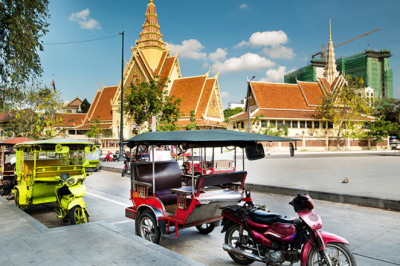 Explorer along Mekong Delta of Vietnam to Cambodia