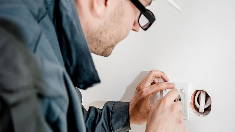 Electricians in bristol